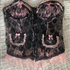 pink and black lace corset